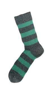 calcetines de rayas verdes y grises
