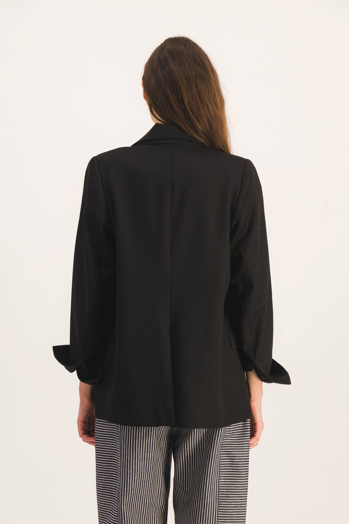 blazer-noir-laine-lois-noire