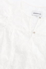 BLUSA NIKI CON BORDADO INGLÉS