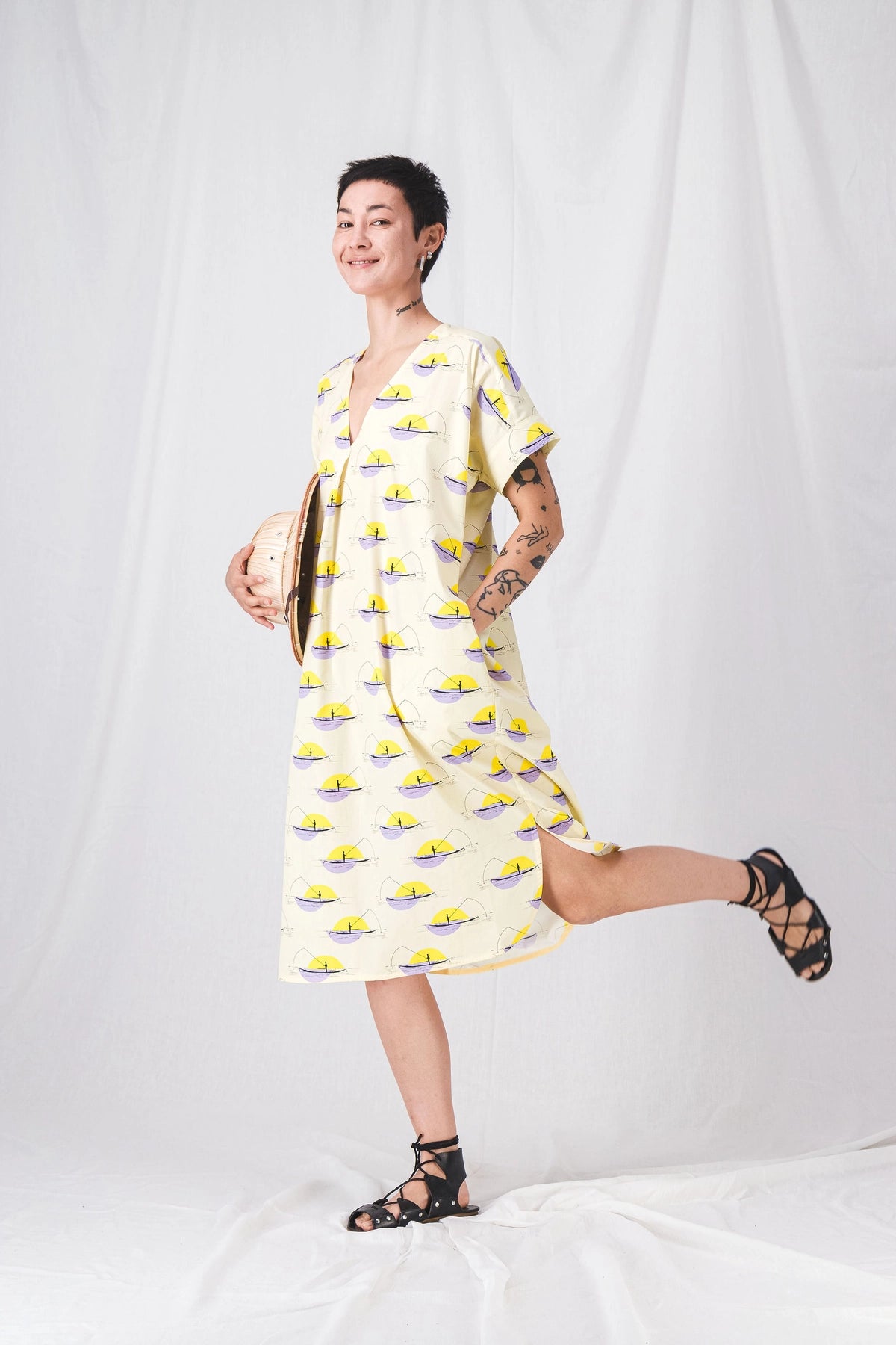 vestido amarillo suelto y largo__pe25