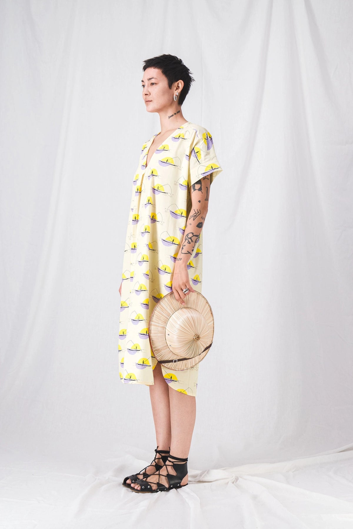 vestido amarillo suelto y largo__pe25