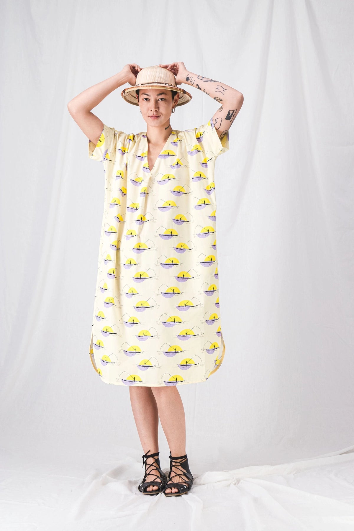 vestido amarillo suelto y largo__pe25