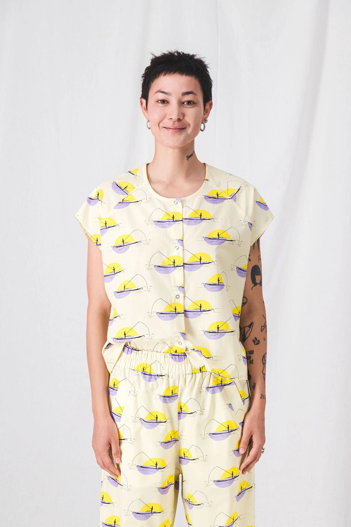 top estampado mujer amarillo__pe25