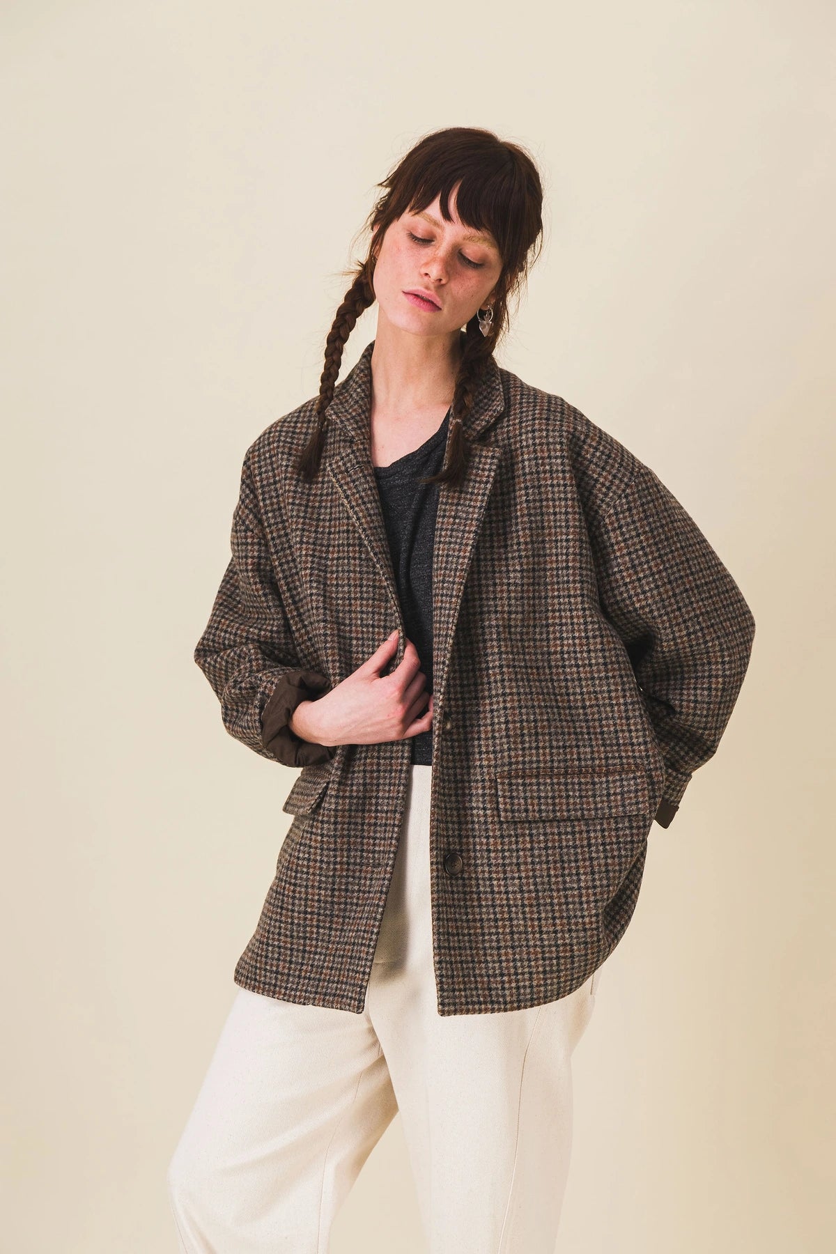 Veste-femme-laine-carreaux-marron-serge_Ah25_7.webp