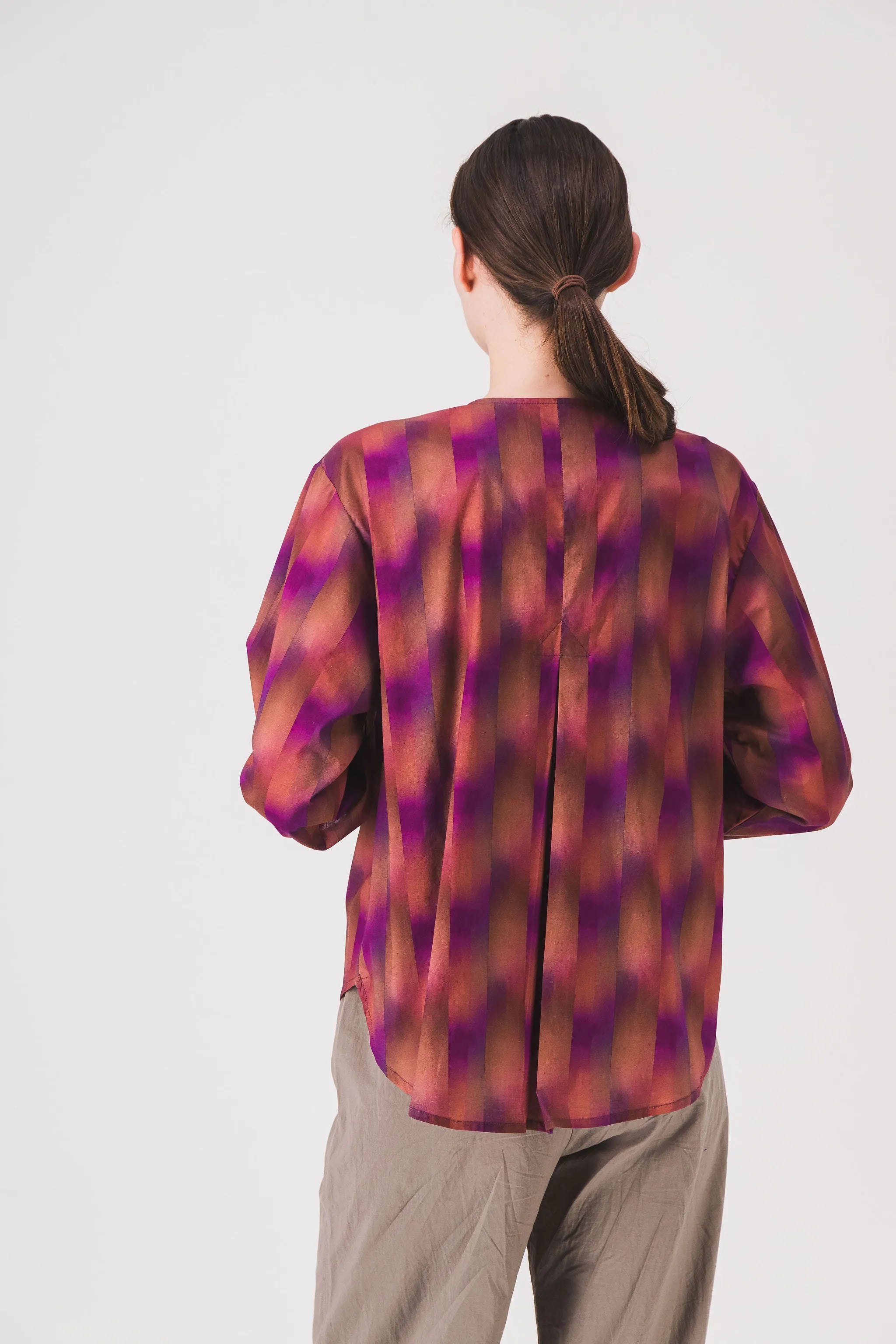 camisa larga estampada de mujer jalana pe25