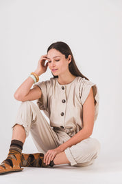 Mono beige de mujer_viviana_jumpsuit_pe25