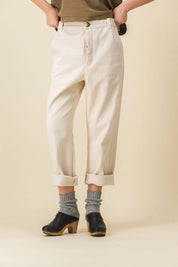Pantalones anchos blancos de mujer