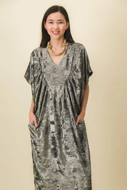 elegante vestido largo de terciopelo