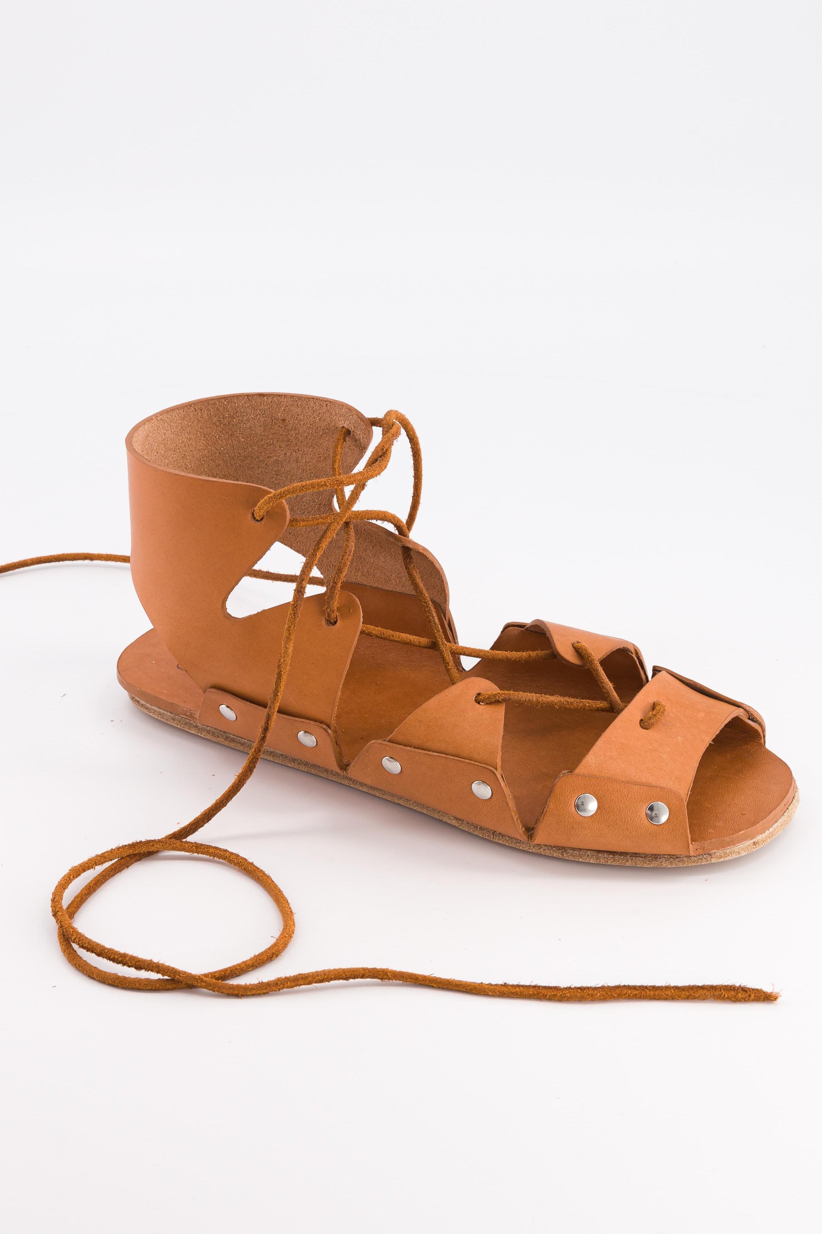 sandalias de piel marrón para mujer