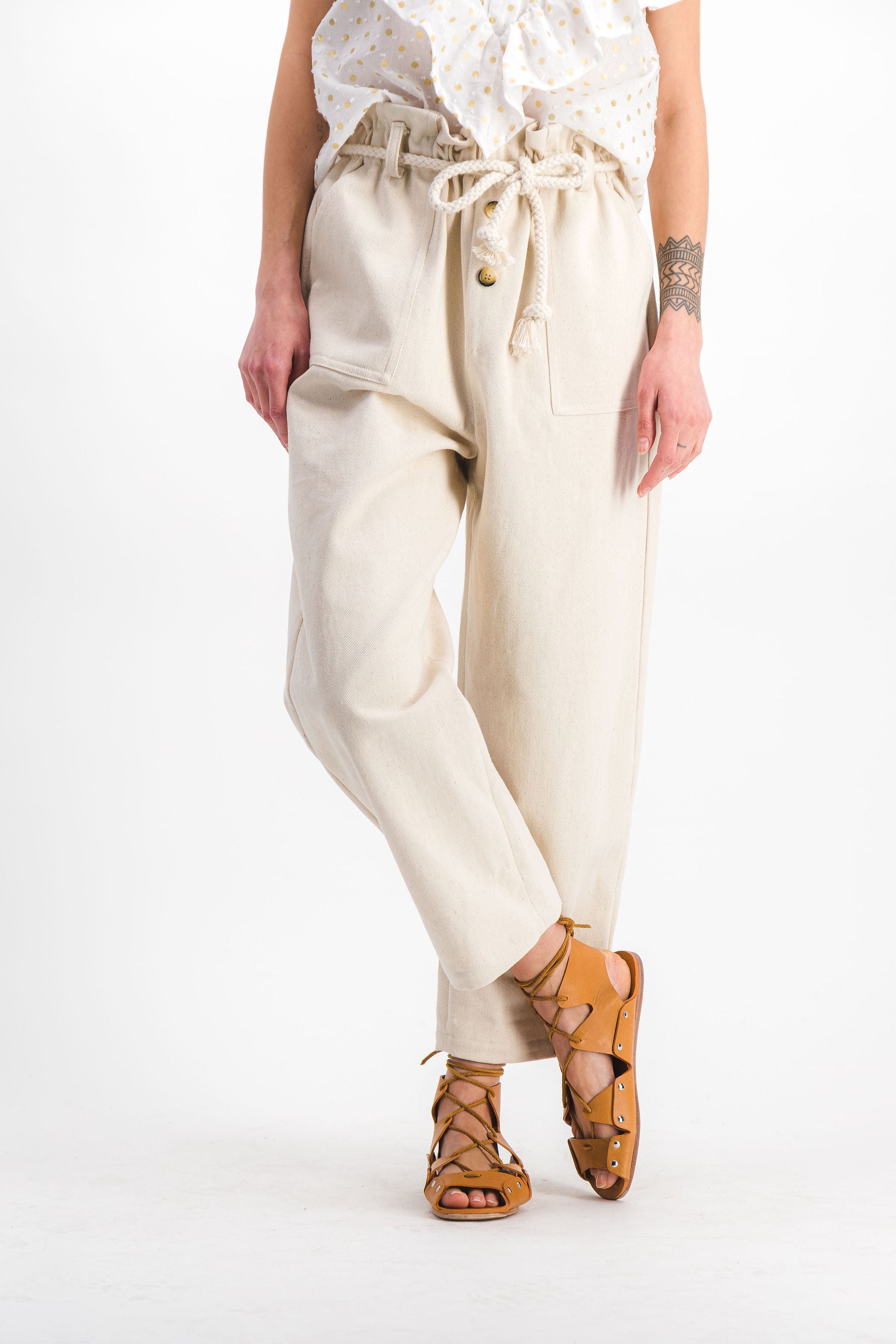 sandalias de piel marrón para mujer