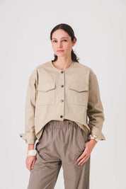 Chaqueta corta de mujer beige dolly jacket pe25