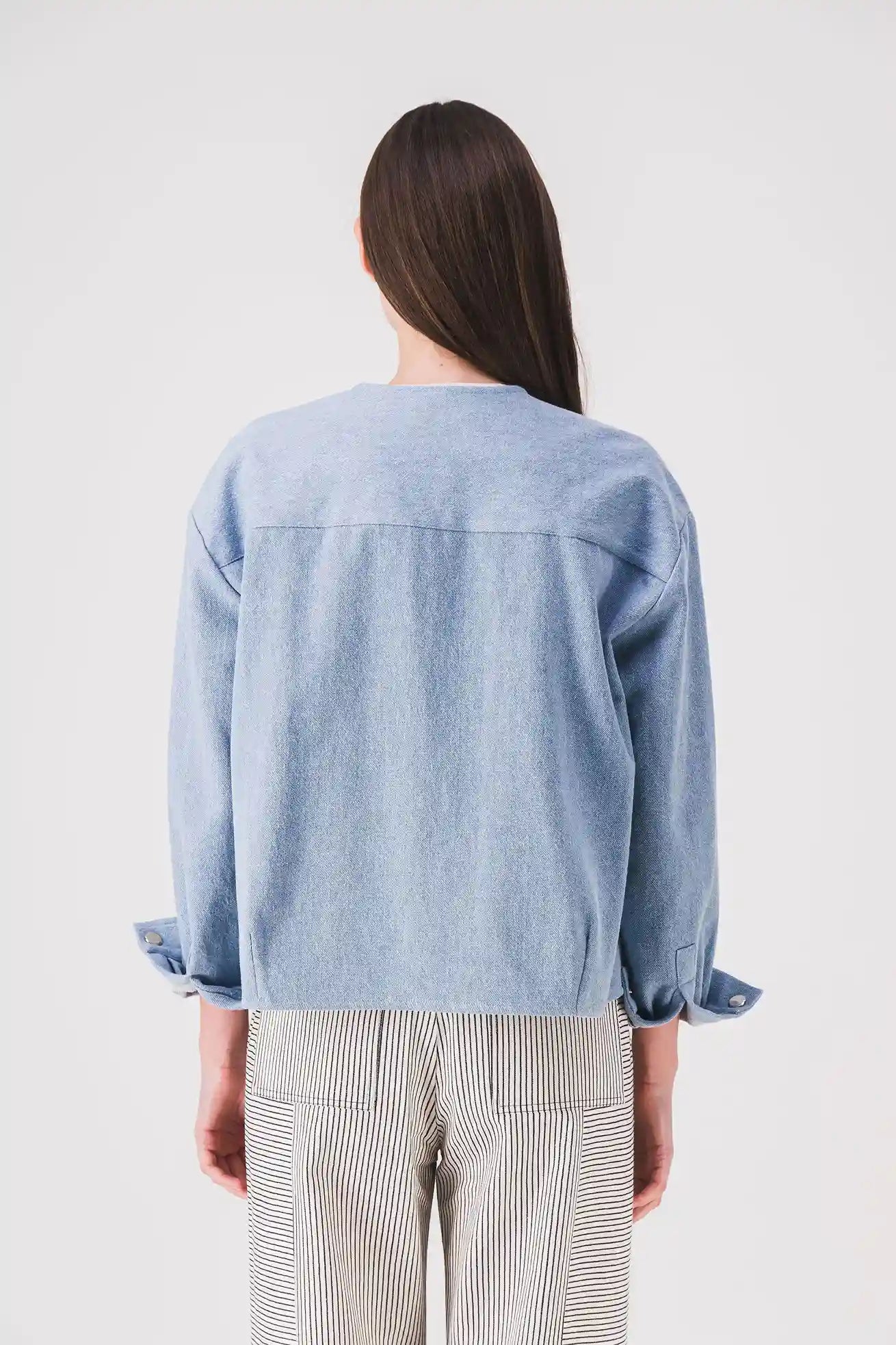 Chaqueta vaquera corta para mujer en azul Serena Jacket PE25