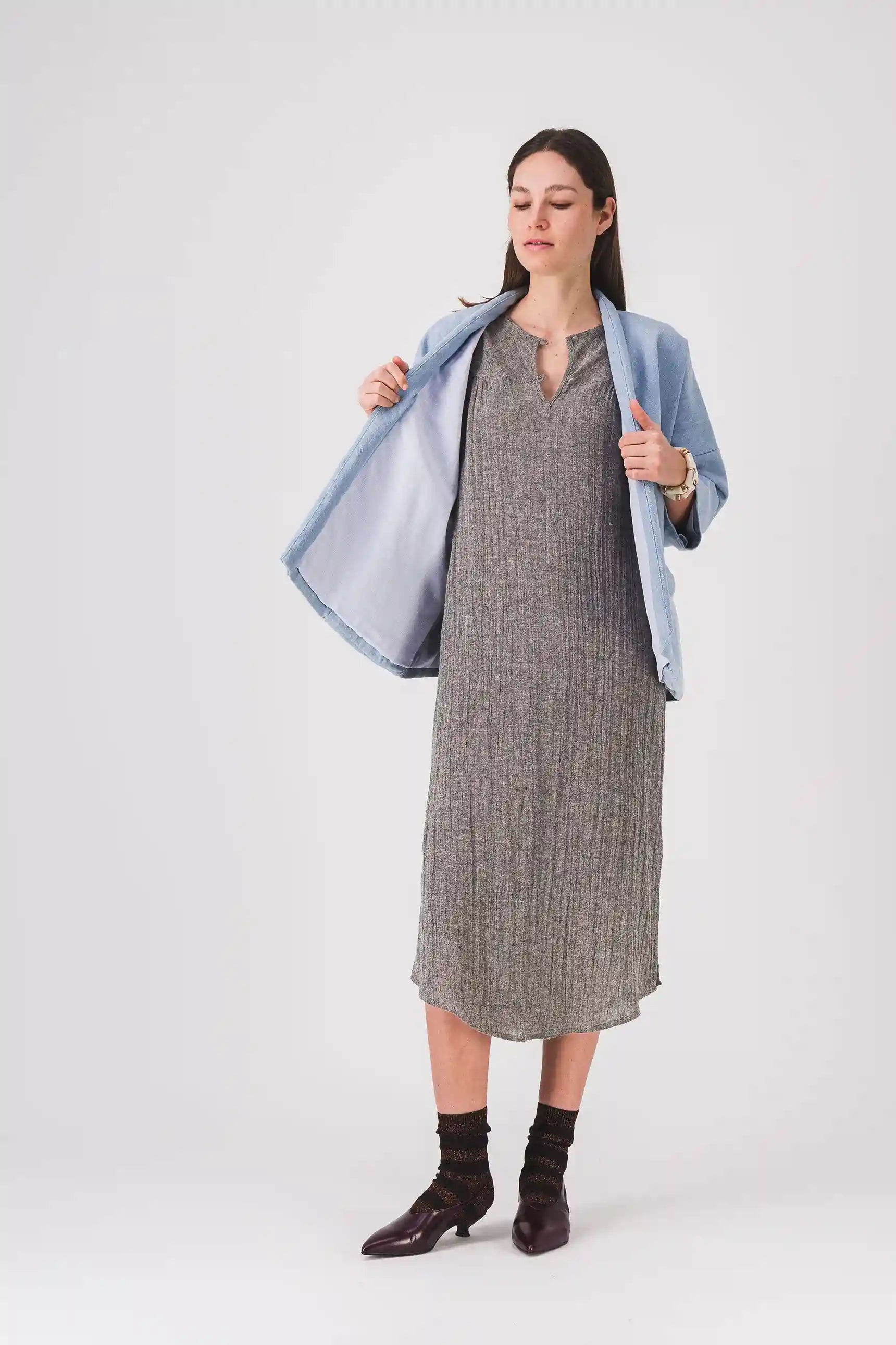 Chaqueta kimono de mujer_vaqueros azules_chaqueta Barbara_PE25